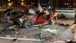 4 kişinin öldüğü korkunç kazadan geriye bu fotoğraf kaldı