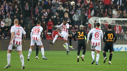 Galatasaray takımı Samsun deplasmanından 3 puanla döndü