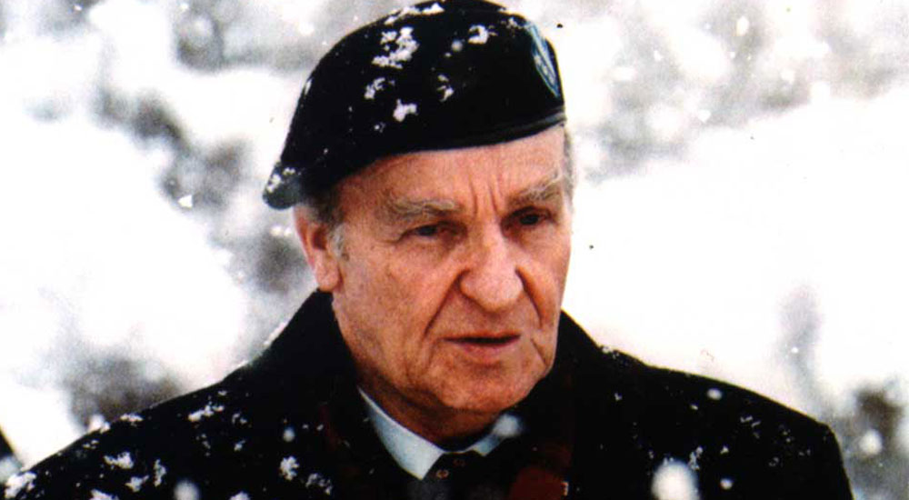 'Bilge Kral' vefatının 12. yılında kabri başında anıldı