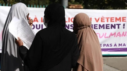 Fransa'da İslamofobi, nitelikli Müslüman kadınları ülkeden göçe zorluyor