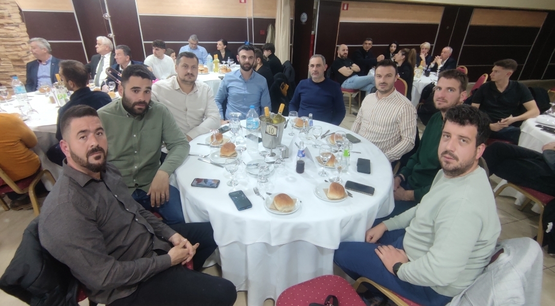 EPS THRAKİS yeni yıl çörek kesimini gerçekleştirdi