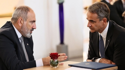 Paşinyan'dan Miçotakis'e: Ermenistan davetimi tekrarlıyorum