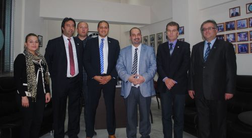 ABD'li Diplomatlar DEB Partisi'nde Temaslarda Bulundu