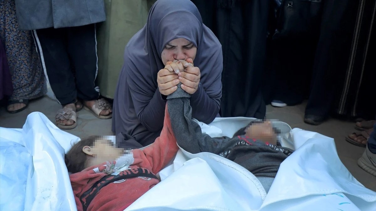 Gazze'de İsrail saldırılarında her saat 4 çocuk ölüyor