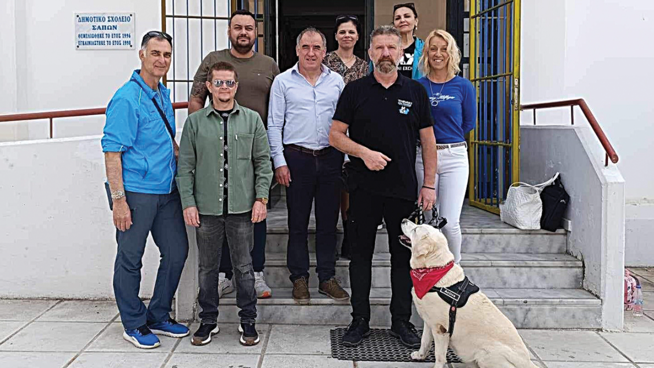 Köpek sevgisini aşılamak için etkinlik düzenliyorlar