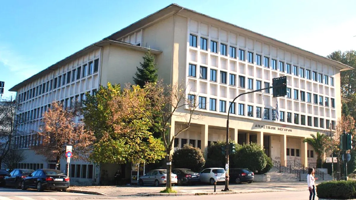 Yanya’da DEHŞET: 4 yıl boyunca öldürdüğü kişinin yanında yattı