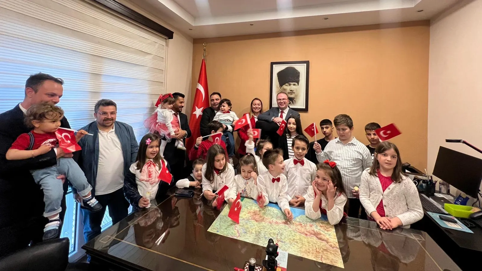 Türkiye’nin Gümülcine Başkonsolosluğu’nda 23 Nisan coşkusu 