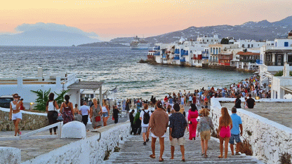 Türkiye'den Yunanistan'a gelen turist sayısında büyük artış