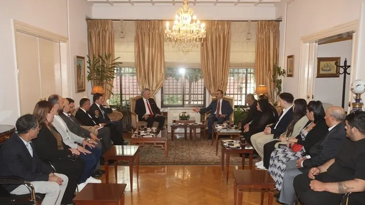 Bakan Kacır, Selanik’te soydaşlarla bir araya geldi