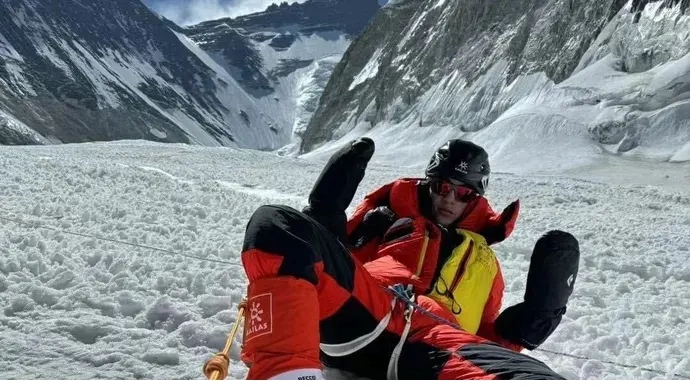 Everest’e tırmanan en genç Uygur Türkü
