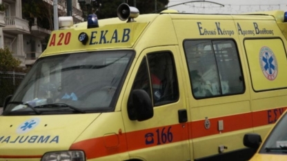 Το βαν «καρφώθηκε» σε τουριστικό λεωφορείο – Νεκρός 41χρονος