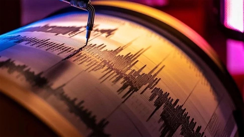 Yunanistan'da peş peşe 3 deprem!