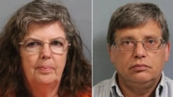 Sapkın çift evlatlık çocukları köle olarak kullandı