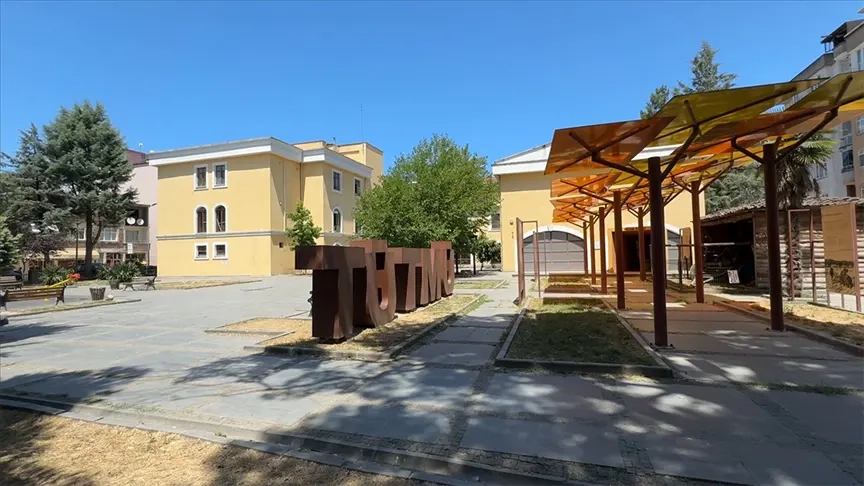 Tütünün üretim ve işlenme süreci müzede anlatılıyor