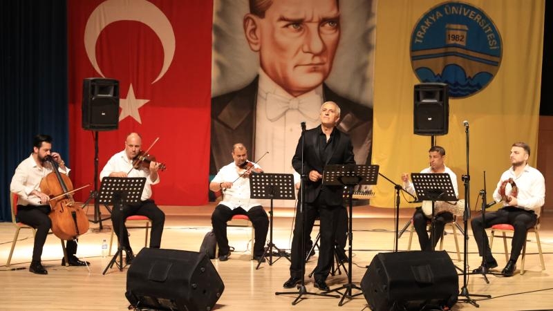 Edirne'de Balkanlar'dan gelen öğrencilere özel konser