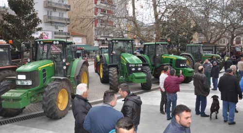 Gümülcineli Çiftçiler Yollara Döküldü