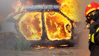 Orman yangınında araç içinde yanmış ceset bulundu