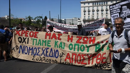 Doktorlar 24 saatlik greve gitti