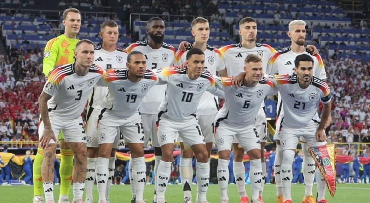 Yılın Alman futbolcusu ve teknik direktörü belli oldu!