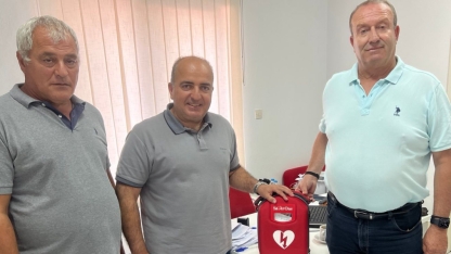 Karagözlü Sağlık Ocağı'na defibrilatör hediye edildi