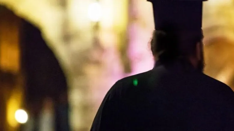 Παπαδιά «τσάκωσε» ιερέα σε ξενοδοχείο ημιδιαμονής