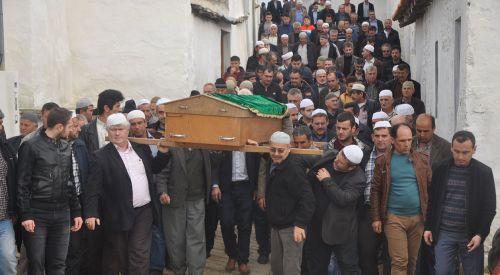 İntihar eden muhtar Adnan Bilal son yolculuğuna uğurlandı