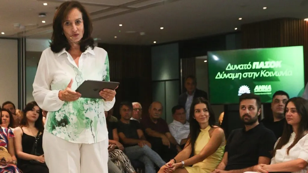 PASOK başkan adaylarından Diamantopoulou İskeçe ve Gümülcine'ye geliyor