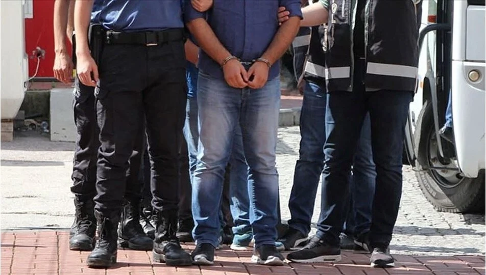 Yunanistan'a kaçarken yakalanan 3 FETÖ şüphelisi tutuklandı