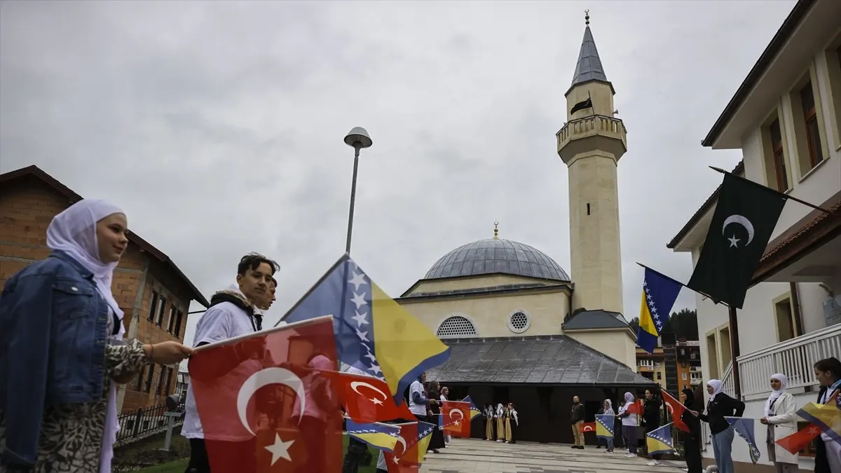 Bosna Hersek’te Ahi Evran Veli Kırşehir camisi açıldı