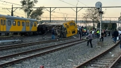 Tren raydan çıktı: 25 yaralı