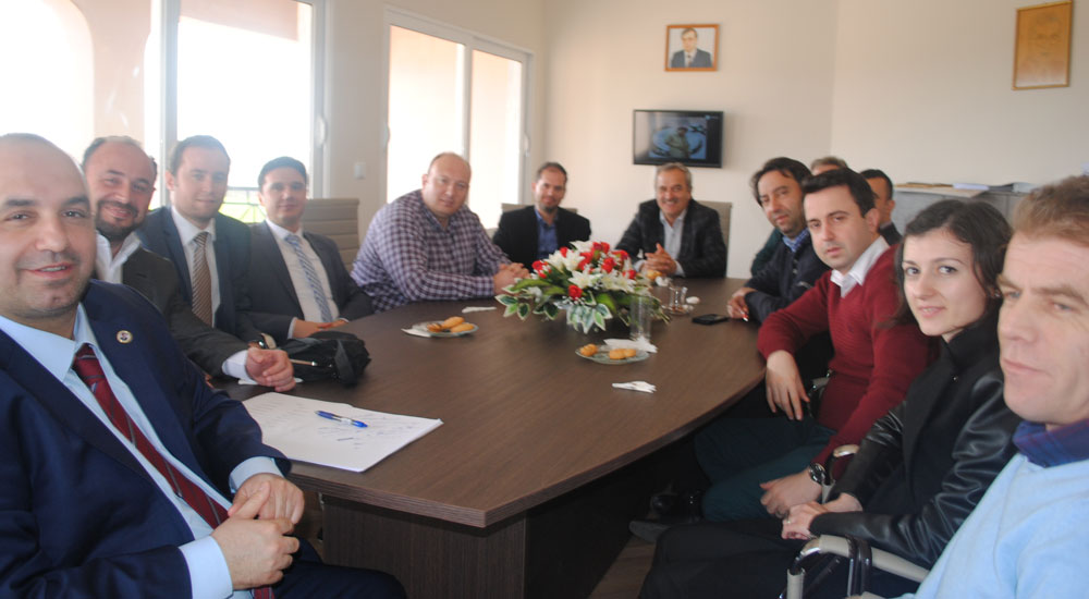 Yüksek Tahsillilerden DEB Partisine Ziyaret