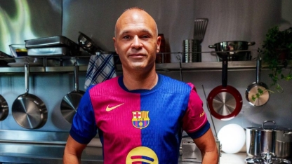 Barcelona'nın eski yıldızı Andres İniesta futbolu bıraktı