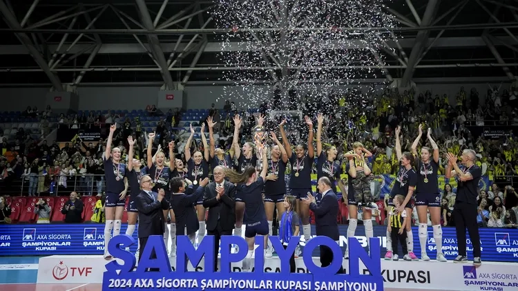 Voleybolda Fenerbahçe Medicana, 2024 Kadınlar AXA Sigorta Şampiyonlar Kupası'nın sahibi oldu