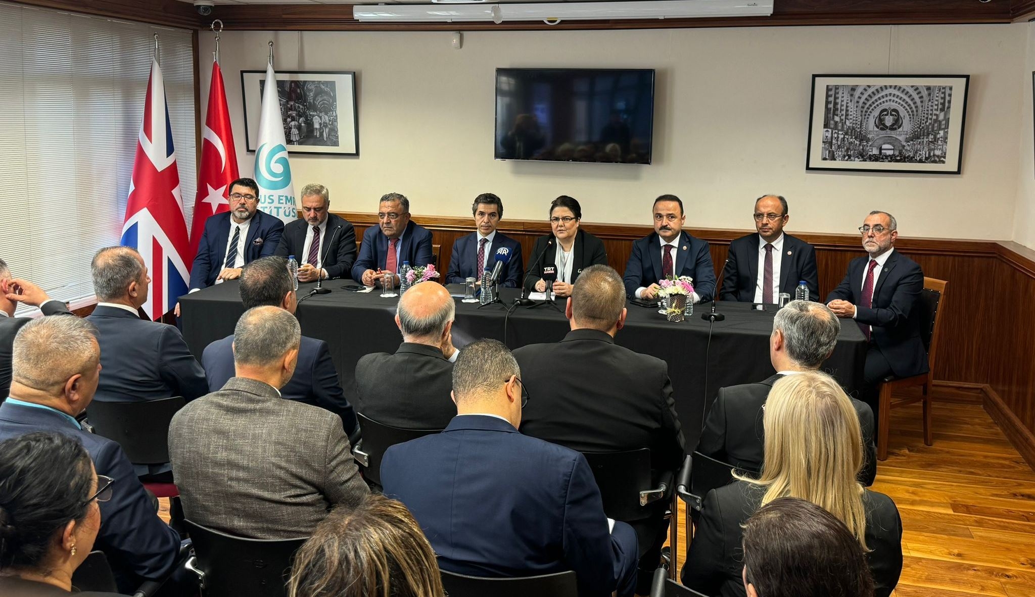 TBMM İnsan Hakları Komisyonu'ndan Londra'ya resmi ziyaret: Türk toplumuyla buluşma