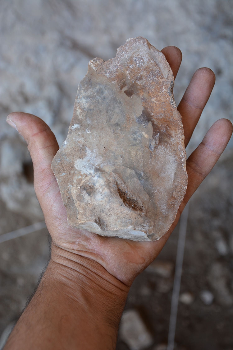Mardin'de yaşamın ilk izlerinin araştırıldığı mağara: Uluköy