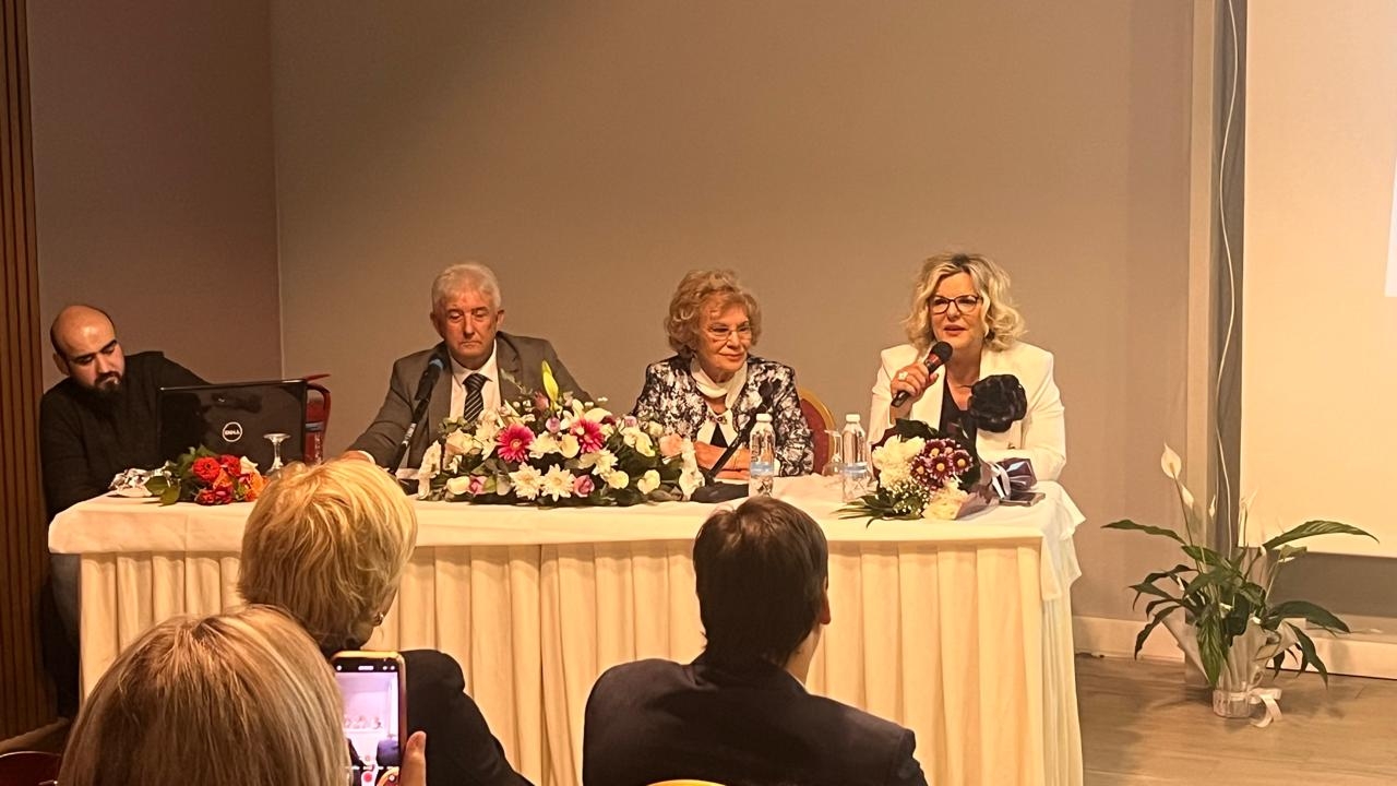 Öğretmen Emine Tahsin’in, ‘İşte Benim Hayatım’ adlı kitabı tanıtıldı