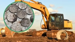 Kazı yapan işçiler kazara müthiş bir sikke hazinesi buldu