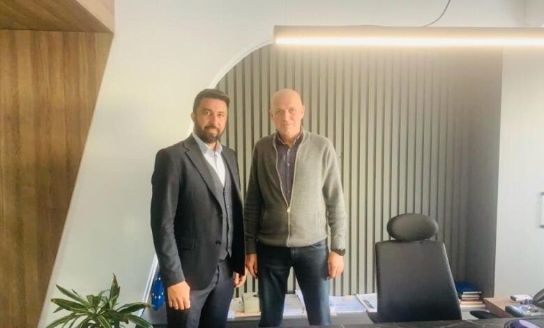 Milletvekili Özgür Ferhat, tütün üreticilerin sorunlarını dinledi