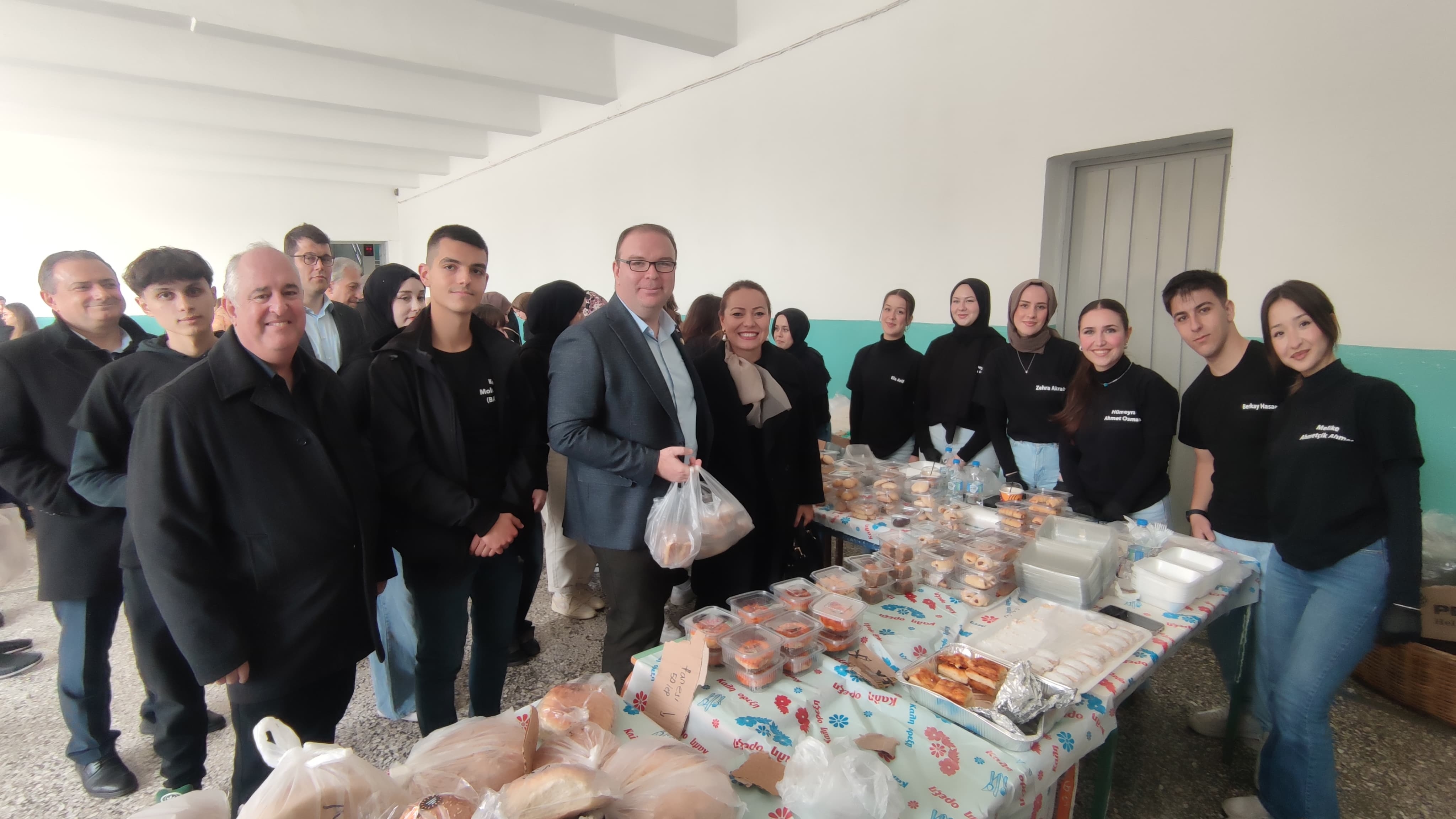  Celal Bayar Azınlık Lisesi'nde "Öğrenci Pazarı" etkinliği düzenlendi