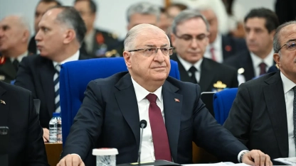 Türkiye Milli Savunma Bakanı Güler'in açıklamaları Yunan basınında geniş yer buldu