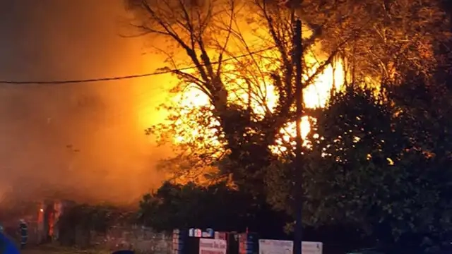 İskeçe’de yangın alarmı: Tütün depoları alev aldı