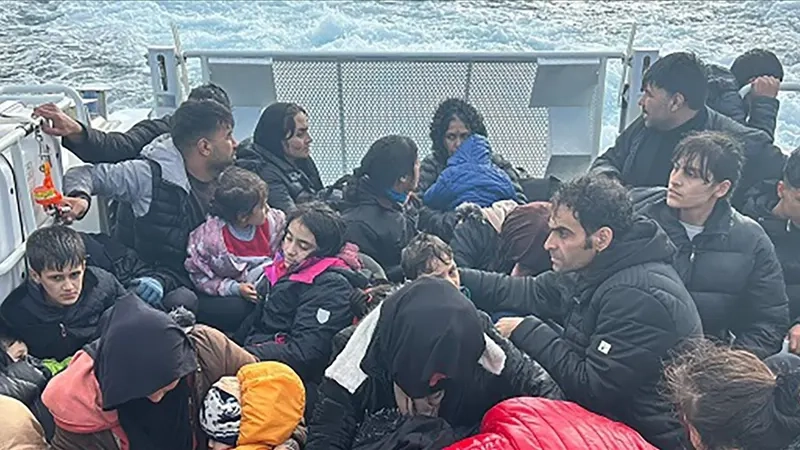 Save The Children: Yunanistan'daki göçmen çocukların kaldığı kamplar endişe verici