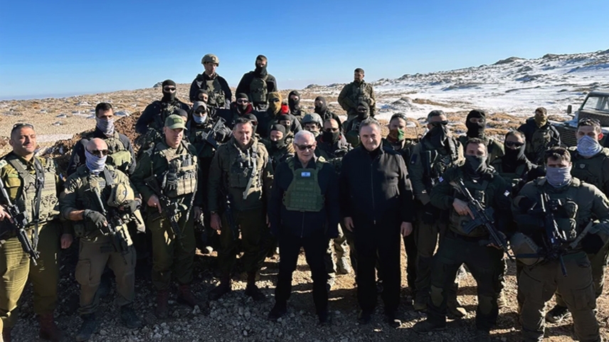 İsrail Başbakanı Netanyahu'dan Suriye'de işgal pozu