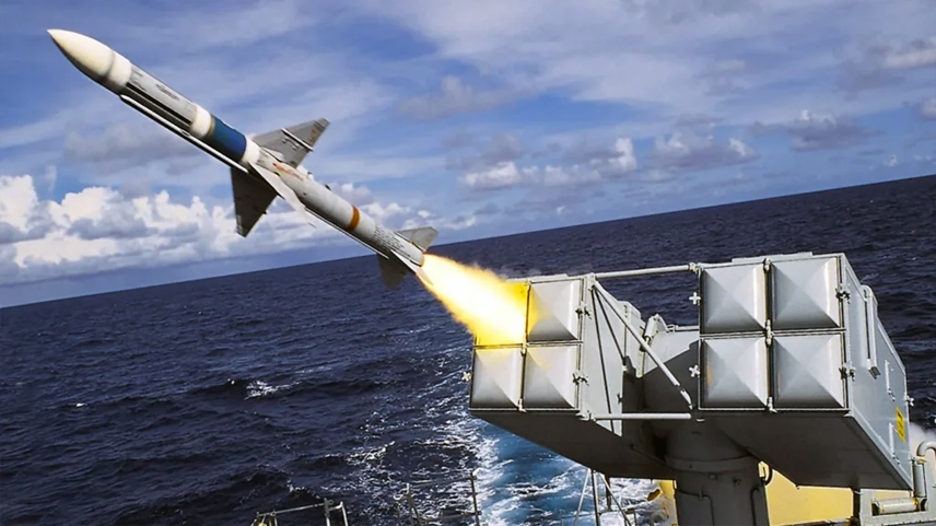 Yunanistan’dan Ukrayna’ya RIM-7 Sea Sparrow füze desteği