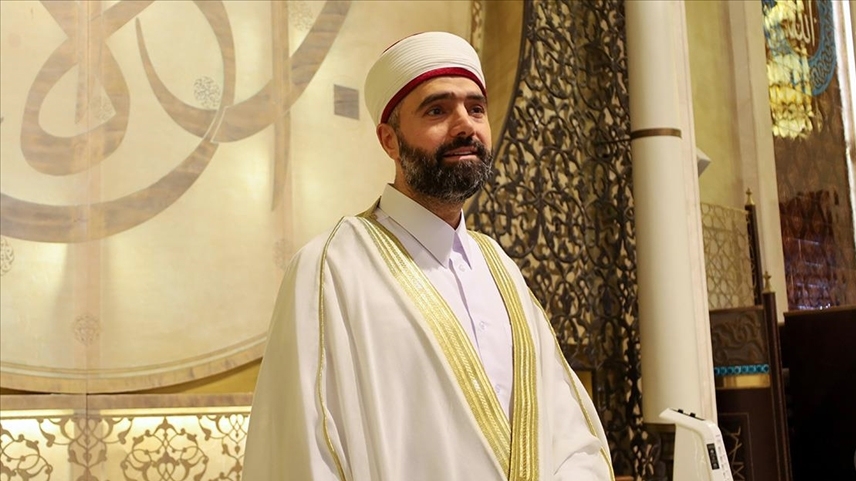 Halep'teki Emevi Camii’nin eski imamı Şeyh Mekki, caminin özgürlüğe kavuşmasının sevincini yaşıyor
