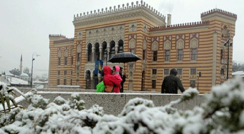 Balkanlar Nisan'da Kara Büründü