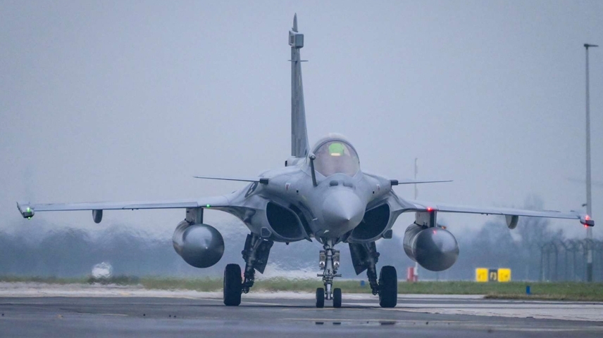 Yunanistan'ın 24 Rafale savaş uçağı teslimatı tamamlandı