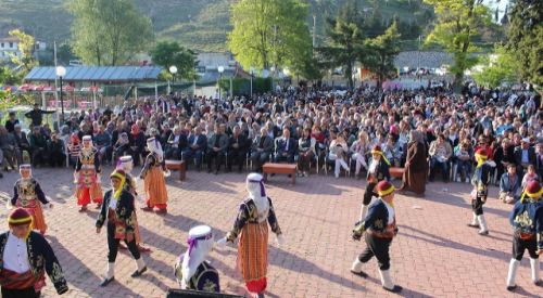Batı Trakya'da Bahar Bayramı Coşkusu
