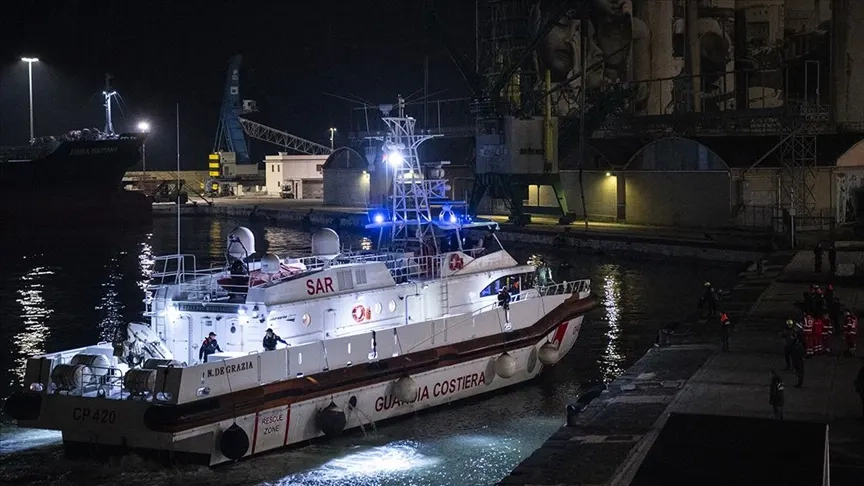 43 düzensiz göçmen İtalya'ya geri götürüldü