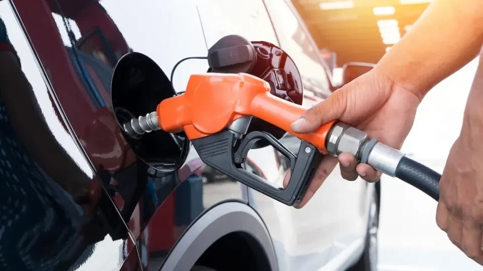 Akaryakıt hilesi operasyonunda onlarca kişi tutuklandı